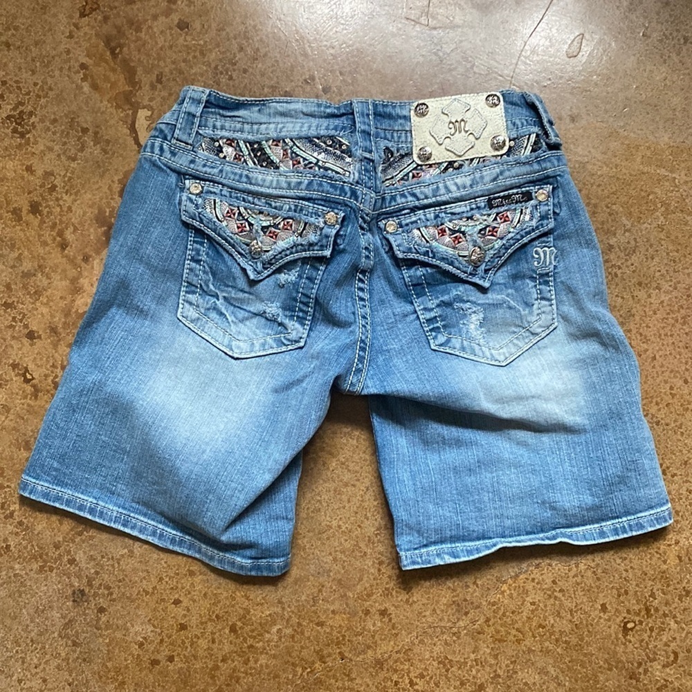 Miss Me brand embellished distressed Jean mid rise Bermuda shorts